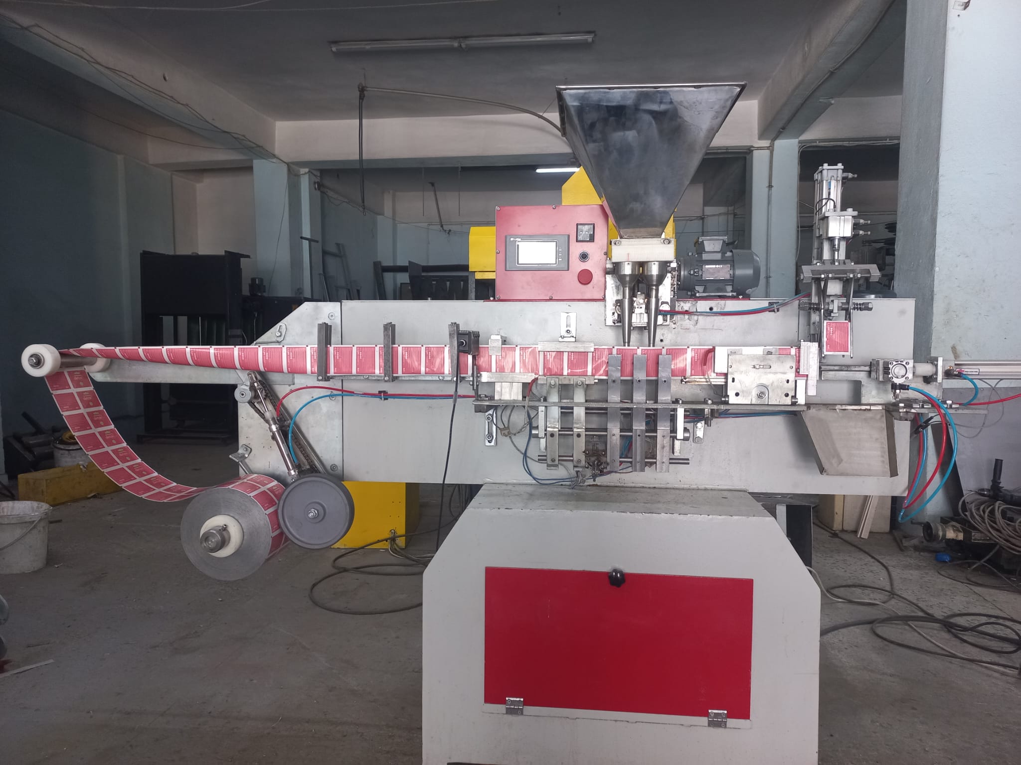 Agadir Ida-Outanane&nbsp;Agadir&nbsp;Cr�che&nbsp;Autre&nbsp;Machine emballage sucre cube automatique